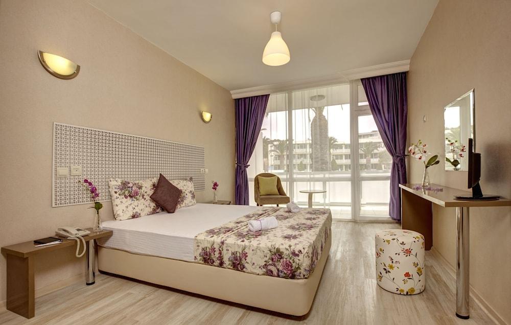 A 11 Hotel Çeşme Exterior foto